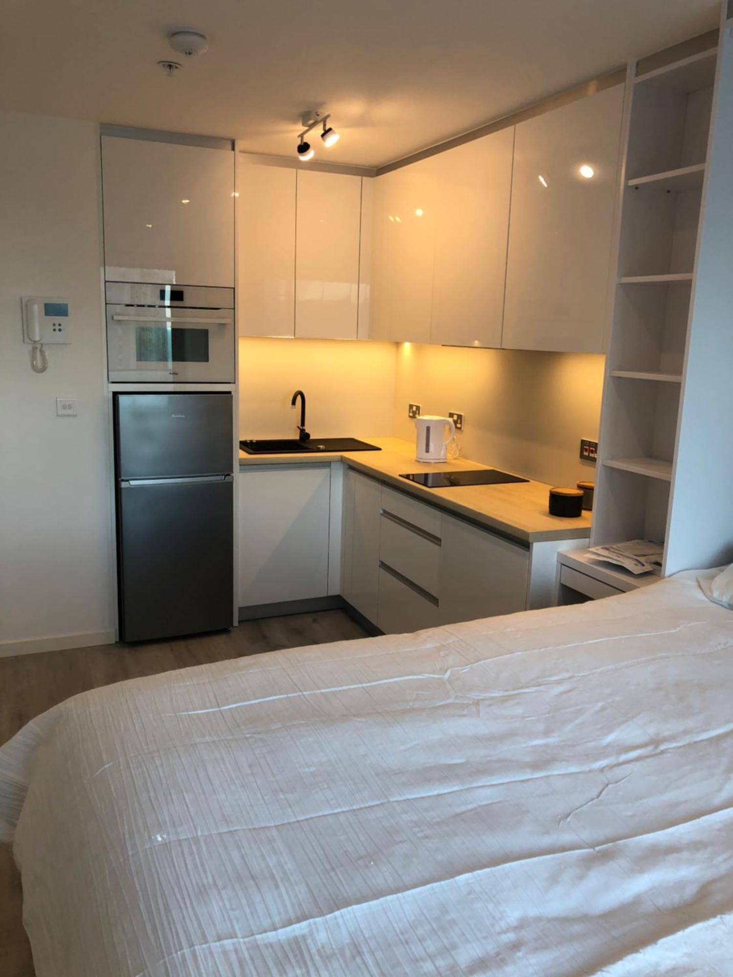 The Hub Apartment Гибралтар Екстериор снимка
